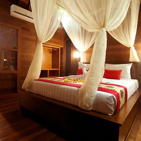 Saka Village Resort Ubud Bagian luar foto