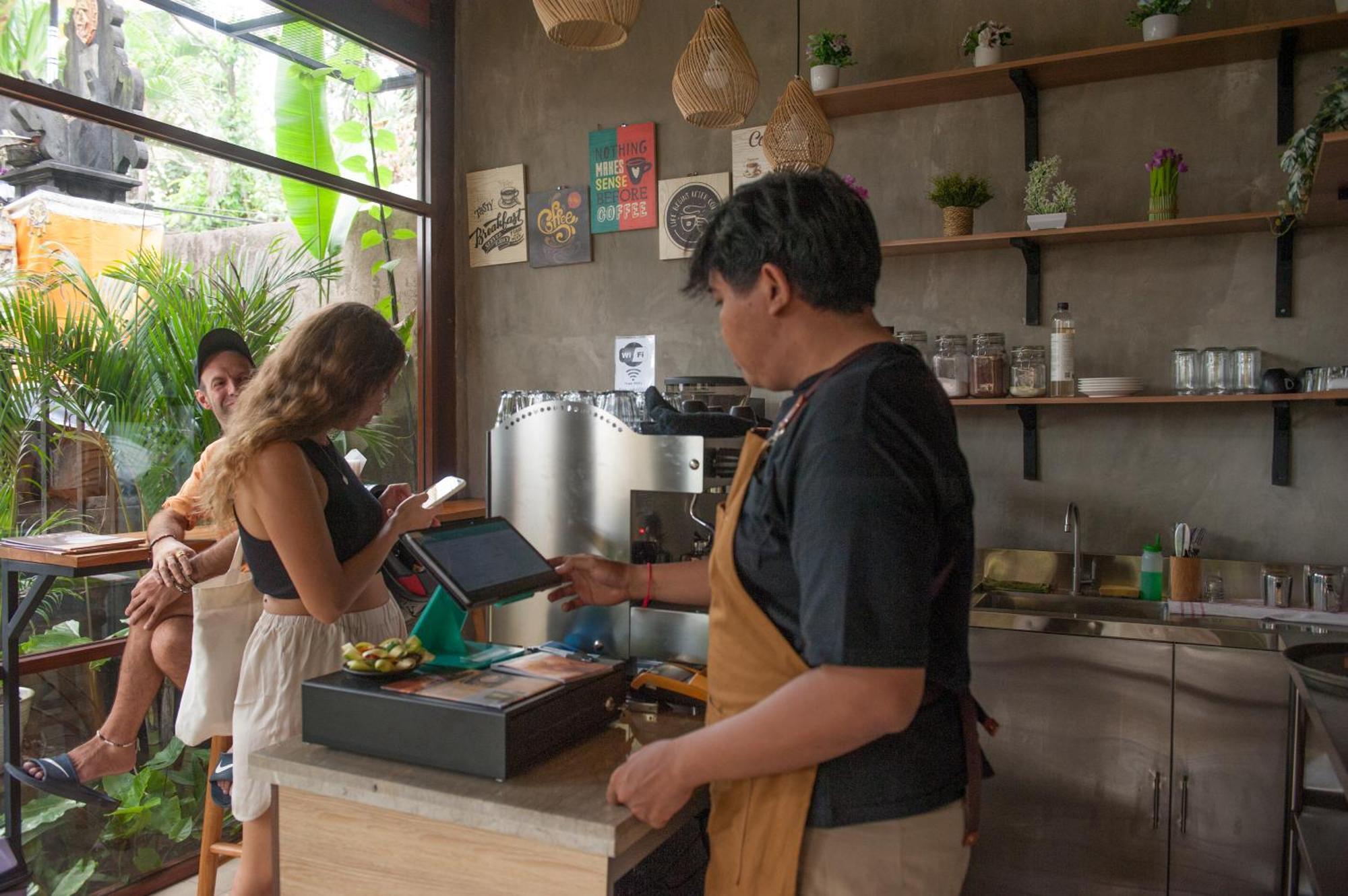 Saka Village Resort Ubud Bagian luar foto