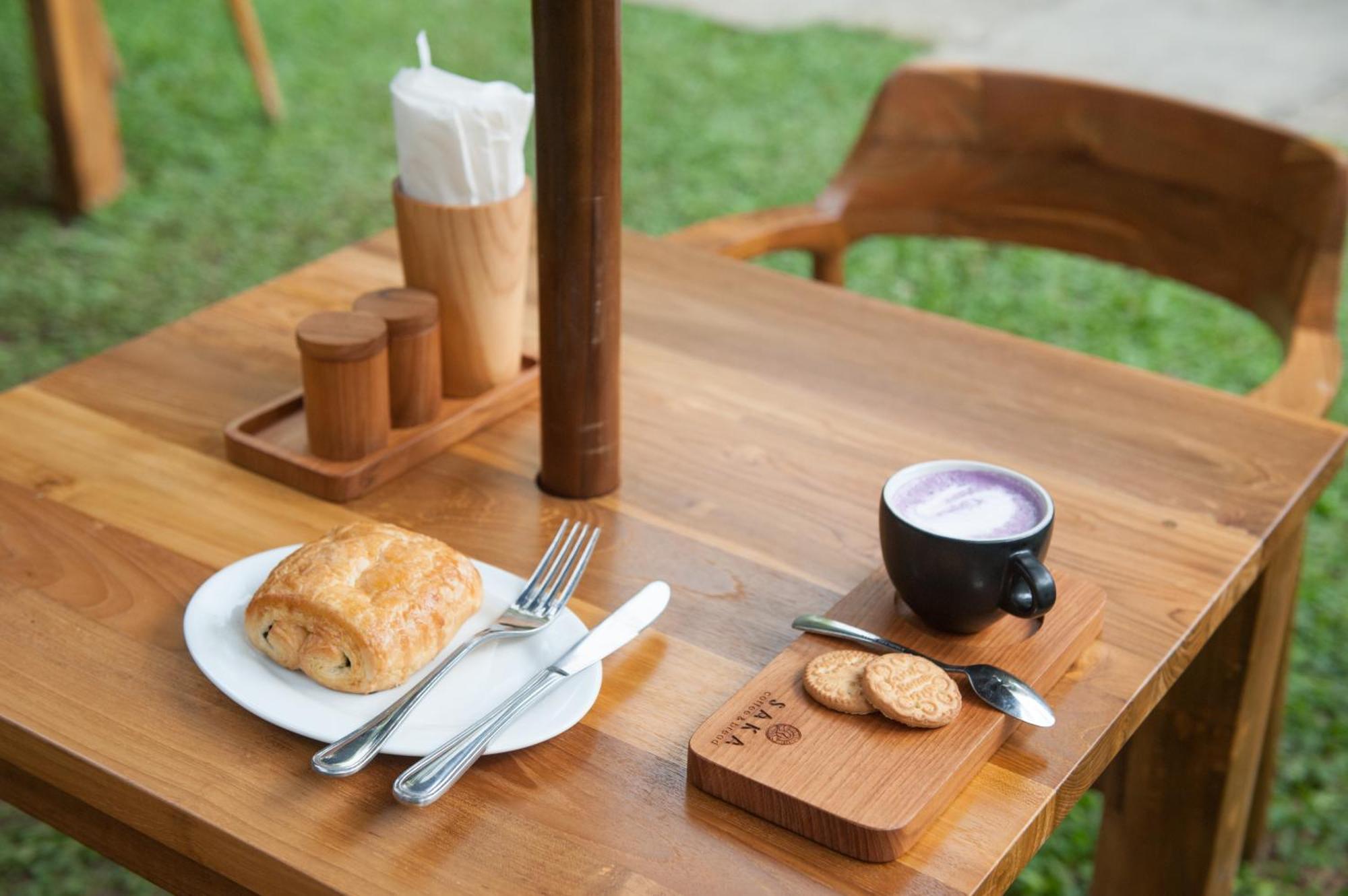 Saka Village Resort Ubud Bagian luar foto