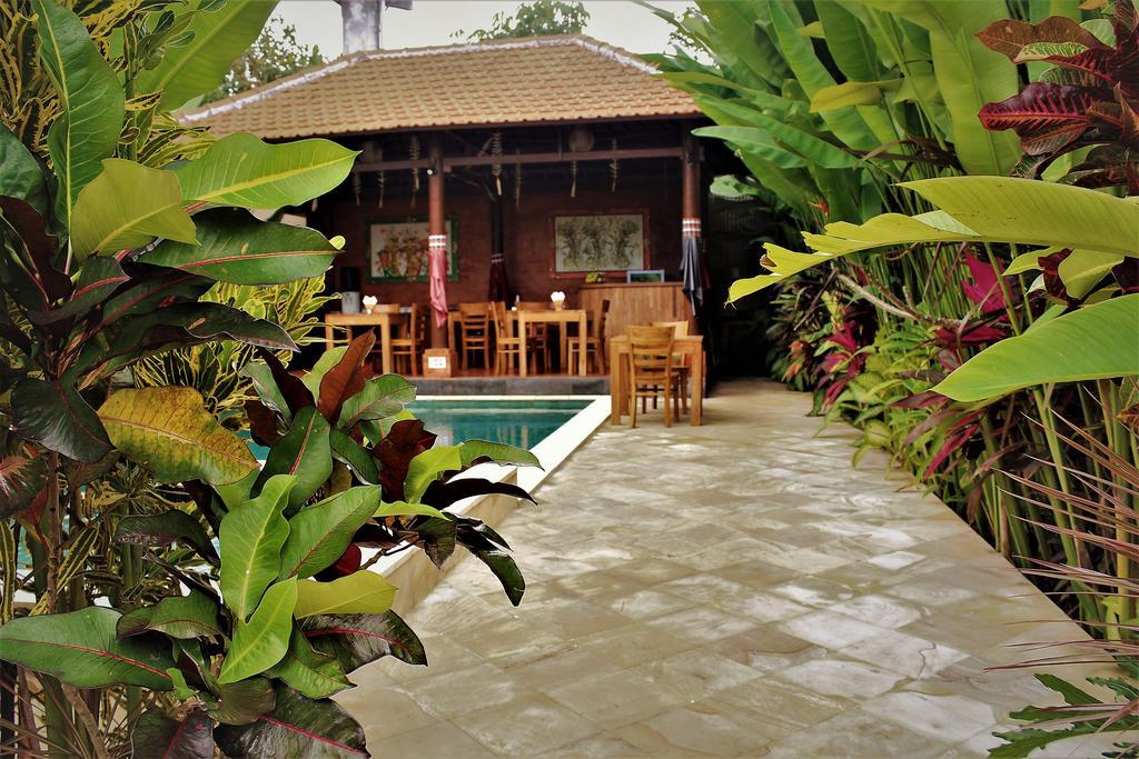 Saka Village Resort Ubud Bagian luar foto