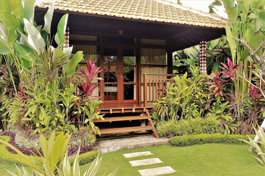Saka Village Resort Ubud Bagian luar foto