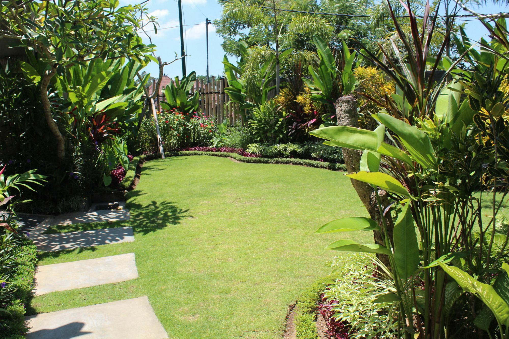 Saka Village Resort Ubud Bagian luar foto